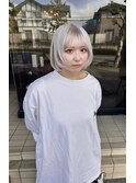 ホワイトレイヤーボブ