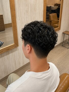 ブラウヘアアンドケア(care) メンズカット×フェザーパーマ