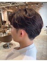 スペックホルダー(Spec Holder) ニュアンスパーマ刈り上げセンターパート
