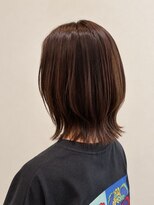 ウミト(Umito) ピンクブラウンベージュの軽やかくびれミディアム