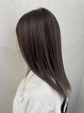 ジェイド ボワール(Jade voir) 誰もが一度はしたくなる透明感ベージュ