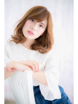 ミック ヘアアンドメイク アップ 駒込店(miq Hair&Make up) 斜めバング&くせ毛風ゆるふわカールのこなれヘアa1