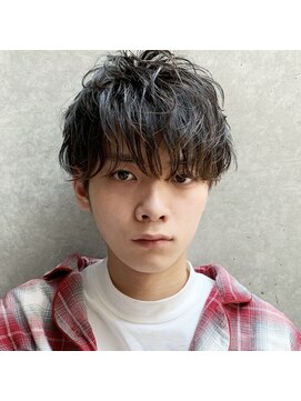 ハル 円山(HARU) メンズ × うざバング × ニュアンスパーマ