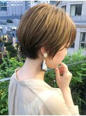 ショートカット / オリーブベージュ