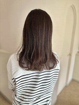 クム(QUMU) レイヤーカット×ラベンダーブラウン