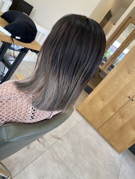 リム(LiM) シルバーグラデーションカラー