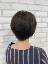 アッシュ 稲田堤店(Ash) 丸みショートボブ