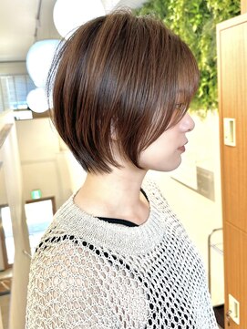 ビューブルー 亀戸錦糸町(VIEW BLUE) 美髪シアーカラーピンクブラウンショートカット切りっぱなしボブ