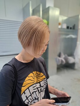 ラフランクリー(la frankly) 20代30代/くせ毛カバー/透明感ショート/ツヤ髪