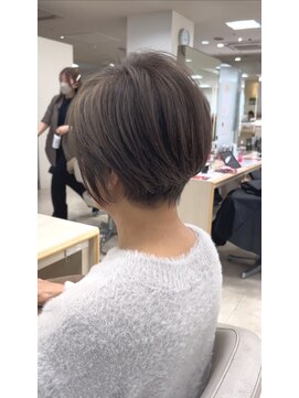 ケンジ 平塚ラスカ店(KENJE) くびれ大人ショートヘア/グレージュカラースタイル