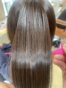 ローマ ギンザ(ROMA Ginza) ROMA銀座★ クセうねりに悩んでいる方オススメのストレート