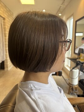 クオーラ(cuaura) ワンレン丸みショートボブ