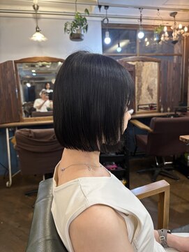 マギーヘア(magiy hair) ぱつボブmagiyhair/下北沢/hide