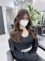 キティー サカエ(kiti SAKAE)&nbsp;グレージュ/レイヤーカット/ハッシュカット/オリーブベージュ/栄