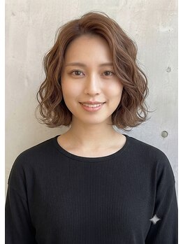 ディーエイチハルクローバー(Dh-HAL clover)の写真/【井土ヶ谷駅徒歩2分】植物由来成分96%以上の『AVEDAカラー』。ダメージレスに深みのある艶髪を叶えます。