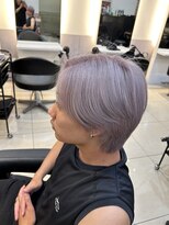 ヘアーメイク アテナ(Hair Make ATENA)&nbsp;【ホワイトバイオット×センターパート】