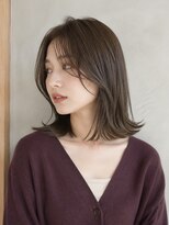 モト 船橋(moto)&nbsp;韓国ボブレイヤー顔周りカット外ハネ艶髪オリーブグレージュ船橋