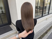 明るい白髪染めから日々のケアまで。気軽に通える大和八木の美容室[大和八木/白髪染め/髪質改善]