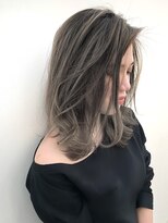 トルネード(TORNADO)&nbsp;ハイライトグレージュバレイヤージュ