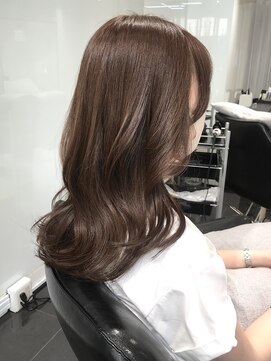 ラブクロムトーキョー オモテサンドウ(LOVECHROME OMOTESANDO) ショコラベージュメルティカラー☆くびれヘアカールベビーバング