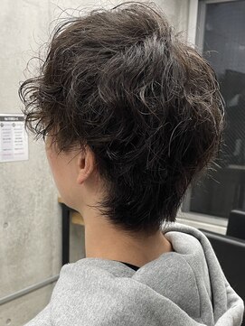 フイ 代々木(Hui) スパイラルパーマ/波巻き