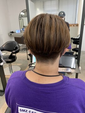 ナンバースリー 溝の口店(Number Three) 刈り上げハンサムショート