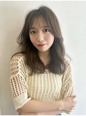 エモージュふんわりカールワンホンヘアミディパーマセミロング