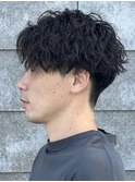 センターパートツイストスパイラルパーマメンズマッシュパーマ
