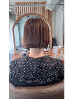 トナリ(tonari)&nbsp;王道されど素敵な水平ボブ