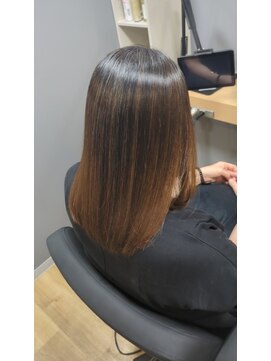 スリーク バイ ロイ 円町本店(sleek by roy) 艶やか髪質改善ストレートヘア