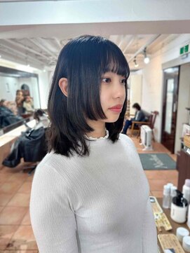 ネオリーブセブン 御茶ノ水店(Neolive 7) 姫カット*ミディアムレイヤーステップカット