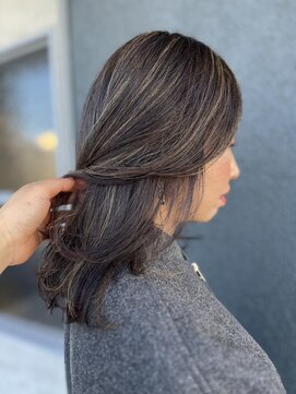 フェアリーテール つきのわ店 ハイライト白髪ぼかしカラー