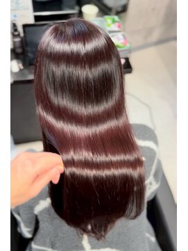 アンダーバーホワイト 天神店(_WHITE) 艶髪/髪質改善/透明感/レイヤーカット