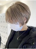 ダブルカラーショートボブインナーカラーハイライトケアブリーチ