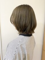 モリオ フロム ロンドン 成増店 【morio成増/一戸】レイヤーボブ外ハネオリーブカラー
