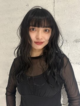 ヨーク(YOKE) 【YOKE】ダークグレー黒髪ロングワイドバング前髪顔周り