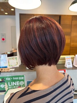 ショートボブ×ハイライトカラー