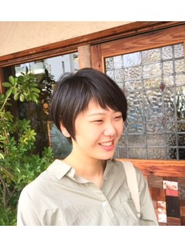 シークヘアー(Chic hair) クールで可愛いショートボブ