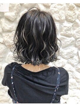 モアナ バイ ヘッドライト 沖縄南風原店(Moana by HEADLIGHT) ハイライト☆ボブ