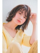 透け感が魅力の大人っぽいボブ