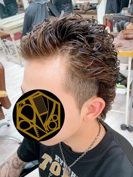 デザイナーズ ファクトリー(Designer's Factory) ツーブロックカット&カラー&パーマ