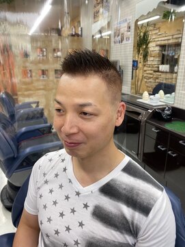 ヘアーエステ グランツエッセ(hair esthe GlanzEsse) ソフトモヒカンフェード