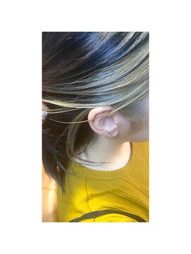 ジーナ 福岡千早(Zina) 【Zina】インナーカラー /艶カラー/20代30代40代