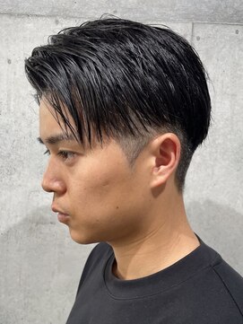 ブルニール 心斎橋(BLEUNIR) ビジネスヘア 七三分け 刈り上げ ツーブロック