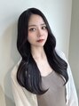 アールサロン 名駅(Rr SALON)&nbsp;暗髪でも重く見えない透け感ブラウンの艶ロング｜髪質改善