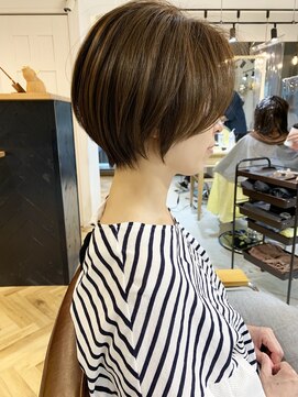 サードバイローラン(THiRD by ROULAND) 【THiRD】レイヤーカットオリーブベージュショート