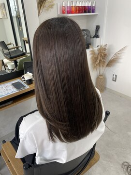 ウル 岡山駅店(ULu.) ワンカラー オリーブブラウン