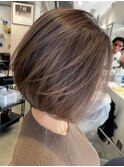 青山白髪ぼかしハンサムショートウルフベージュアッシュ40代50代