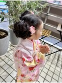 七五三　三歳　ツインアレンジ　お団子ヘア【立川soell水島】