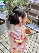 ゼストソエル(ZEST soell)&nbsp;七五三　三歳　ツインアレンジ　お団子ヘア【立川soell水島】